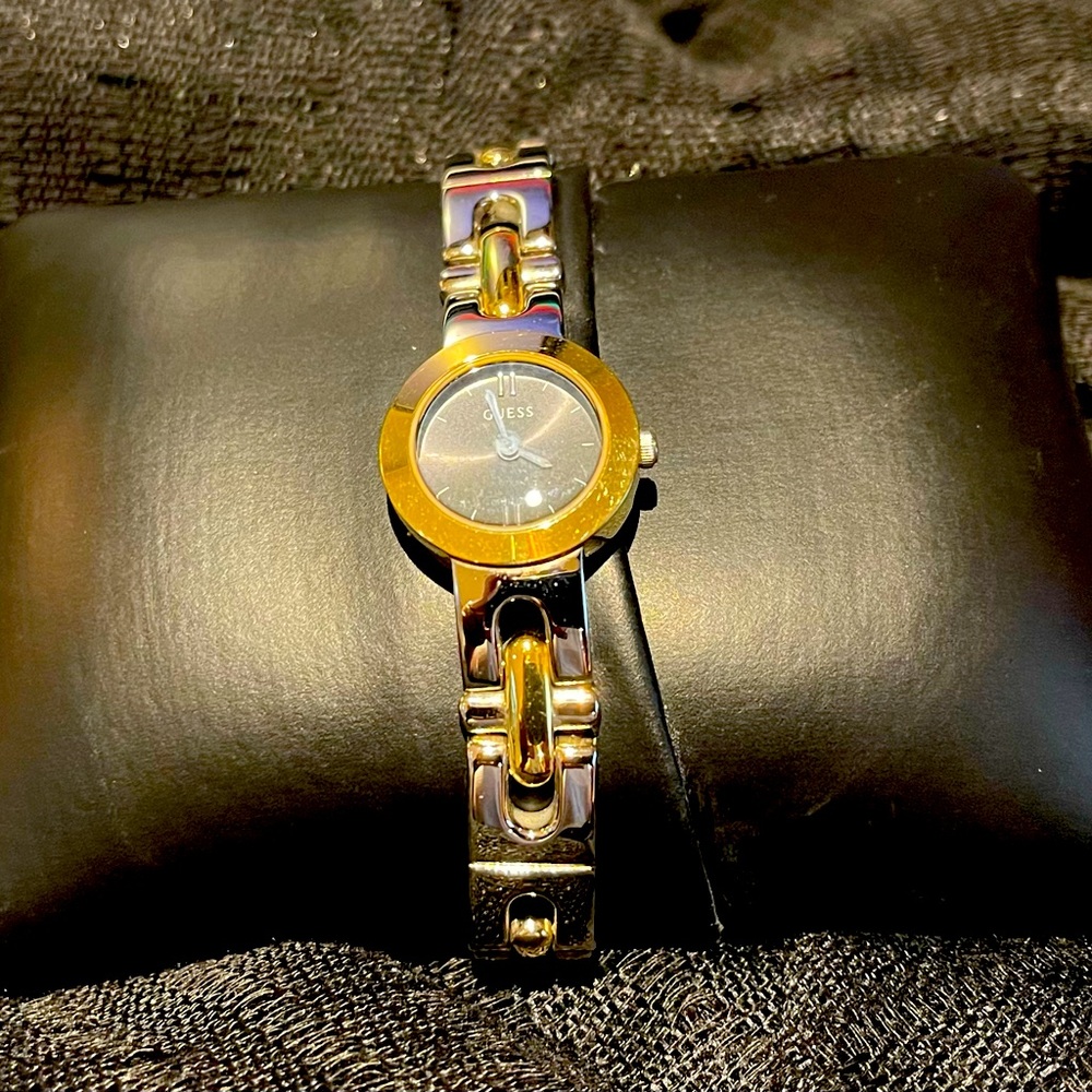 GUESS Watch